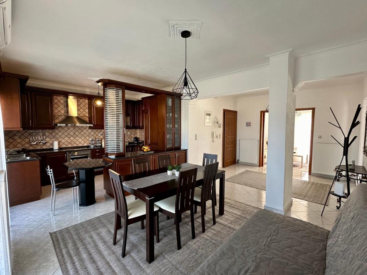 Living Apartment *